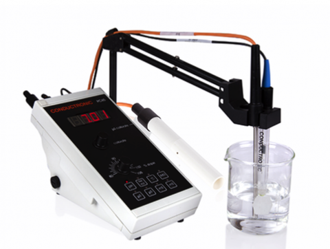 Medidor para mesa, de pH, mV relativos conductividad, resistividad y temperatura. PC45
